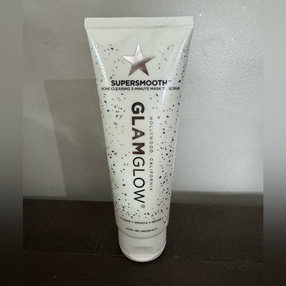 Glamglow Supersmooth Acne Clearing 5-Minute 4.2 Mask to Scrub